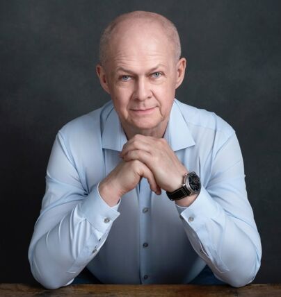 Zdjęcie spotkania: Dariusz Gizak w Bibliotece Miejskiej – spotkanie z policjantem, który pisze kryminały